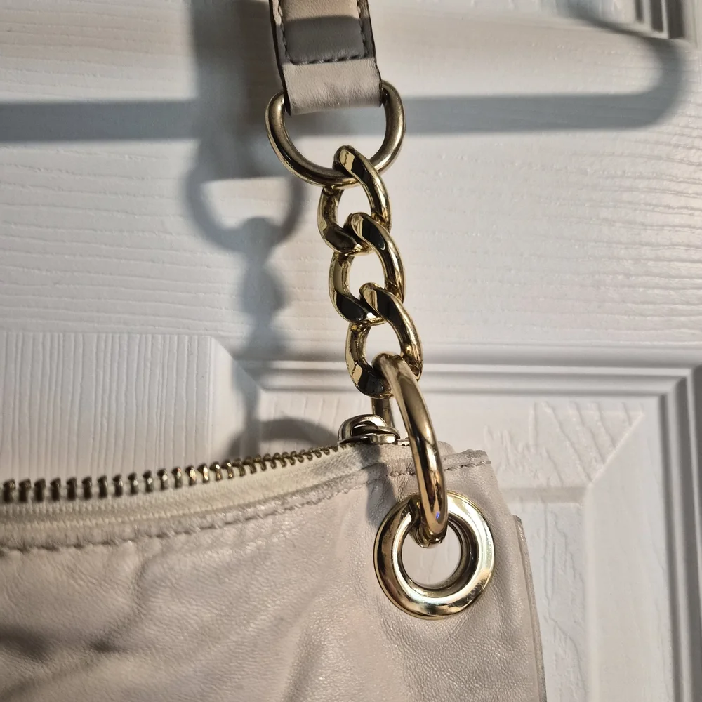 Michael Kors Bedford Medium Leather Shoulder‎ Bag - Vanilla/Cream